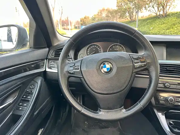 BMW 5 Series 2012