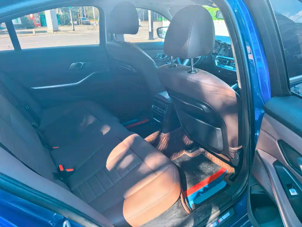 BMW 3 Series 2021 — фото 14
