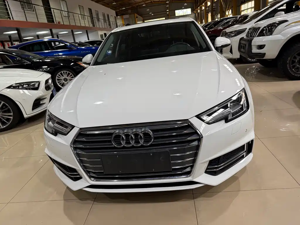 Audi A4L 2017 — фото 2