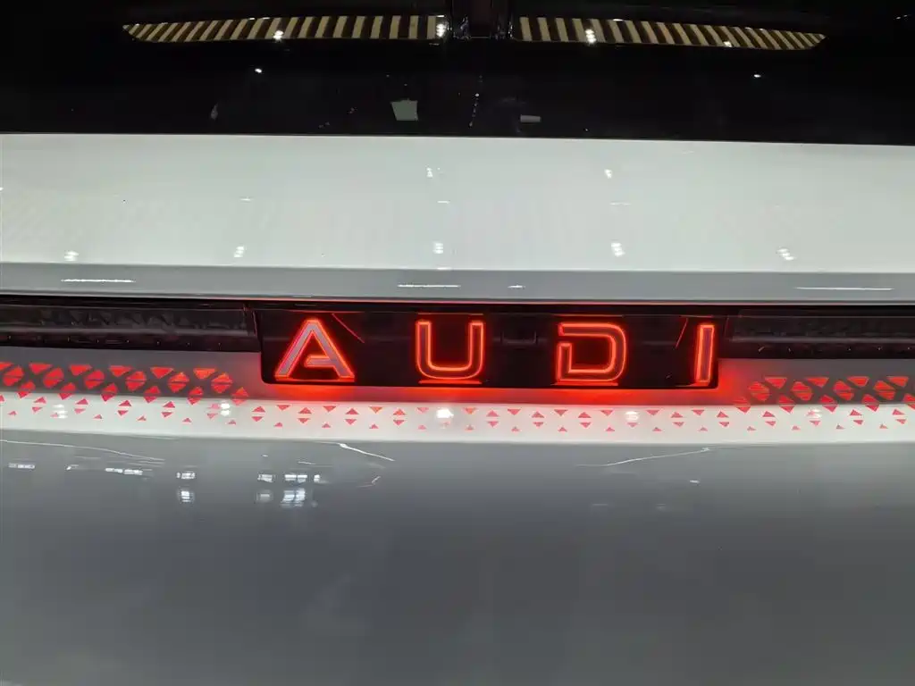 Audi E5 Sportback 2026 — фото 11
