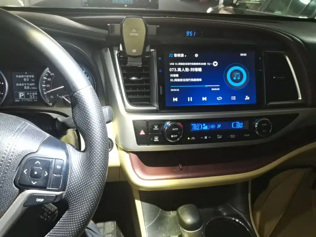 Toyota Highlander 2017 — фото 13