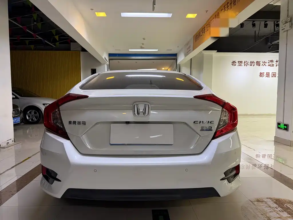 Honda Civic 2020 — фото 6