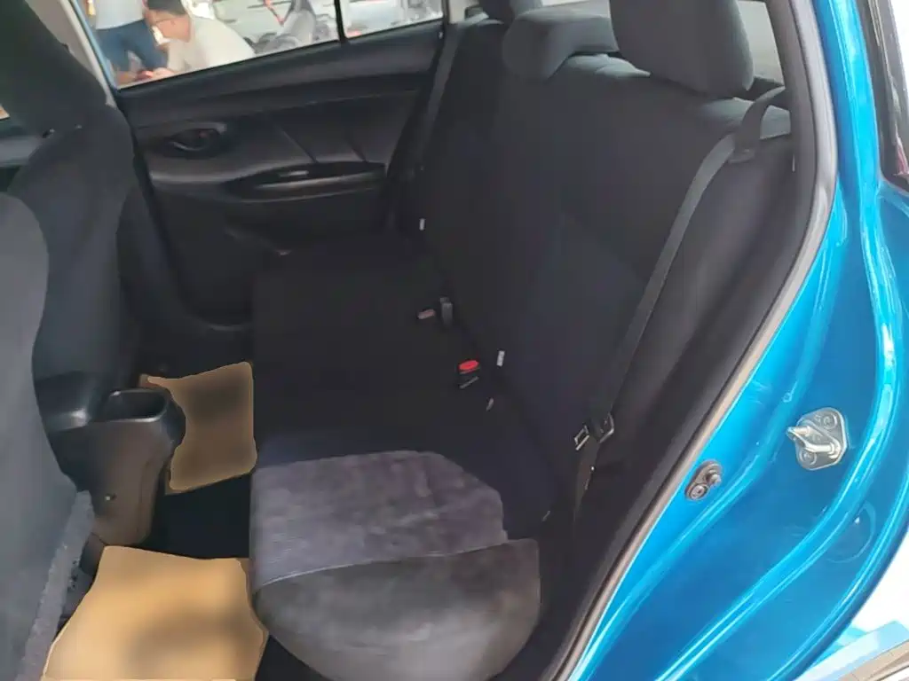 Toyota Yaris L 2018 — фото 17