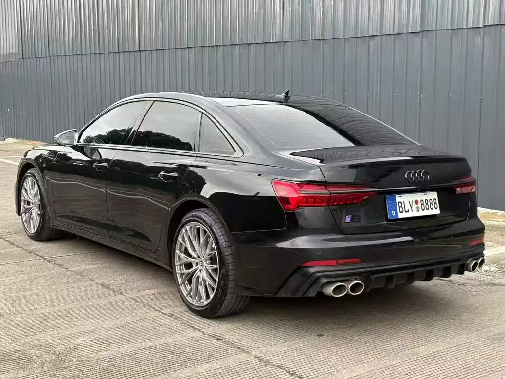 Audi A6L 2025 — фото 18