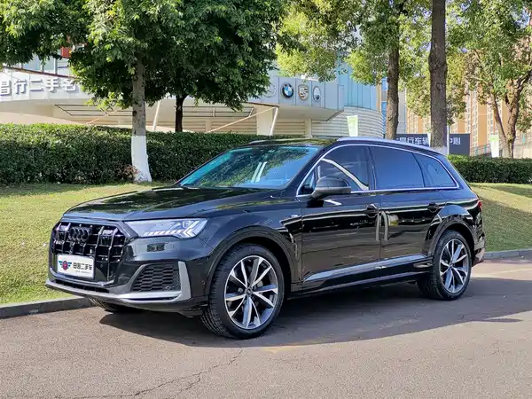 Audi Q7 2024