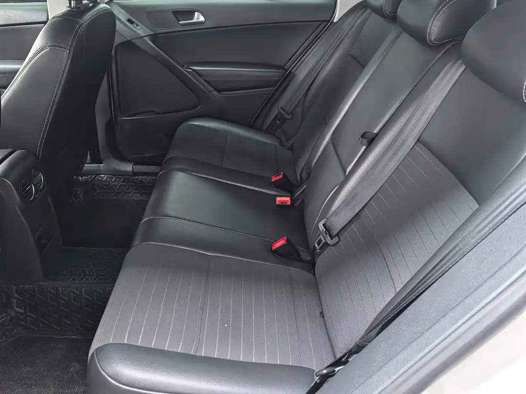 Volkswagen Tiguan 2019 — фото 13