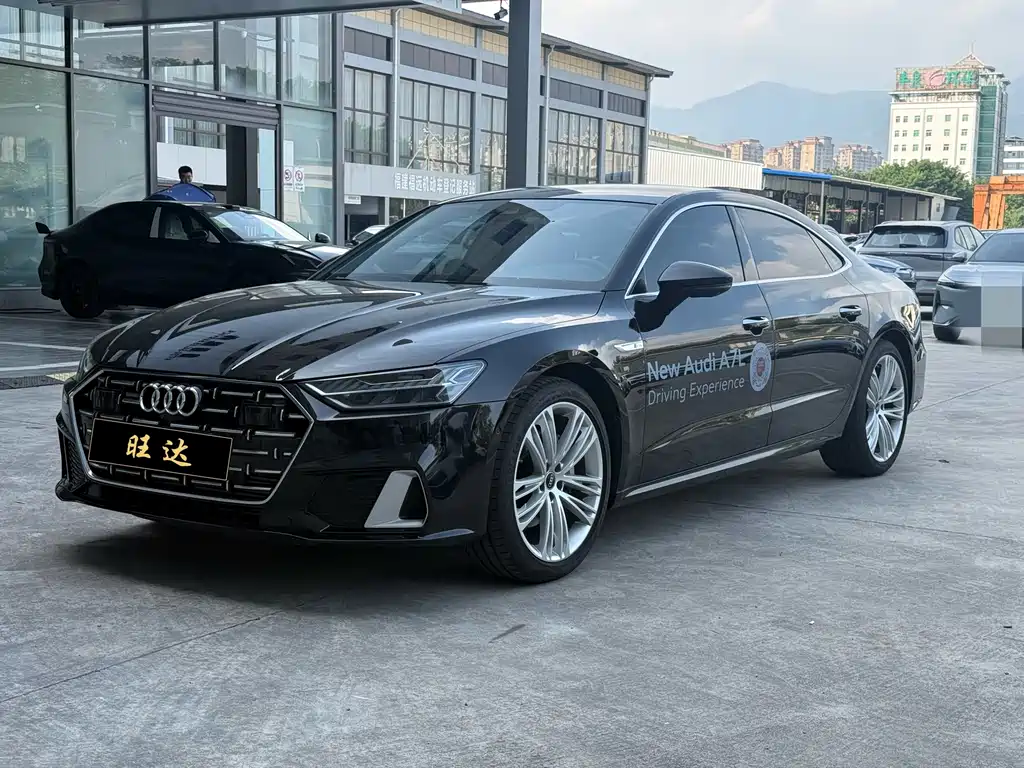 Audi A7L 2025