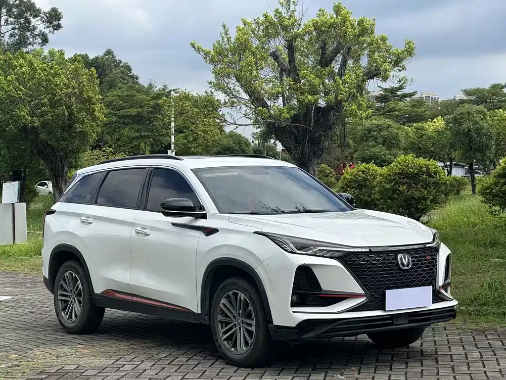 Changan CS75PLUS 2021 — фото 3