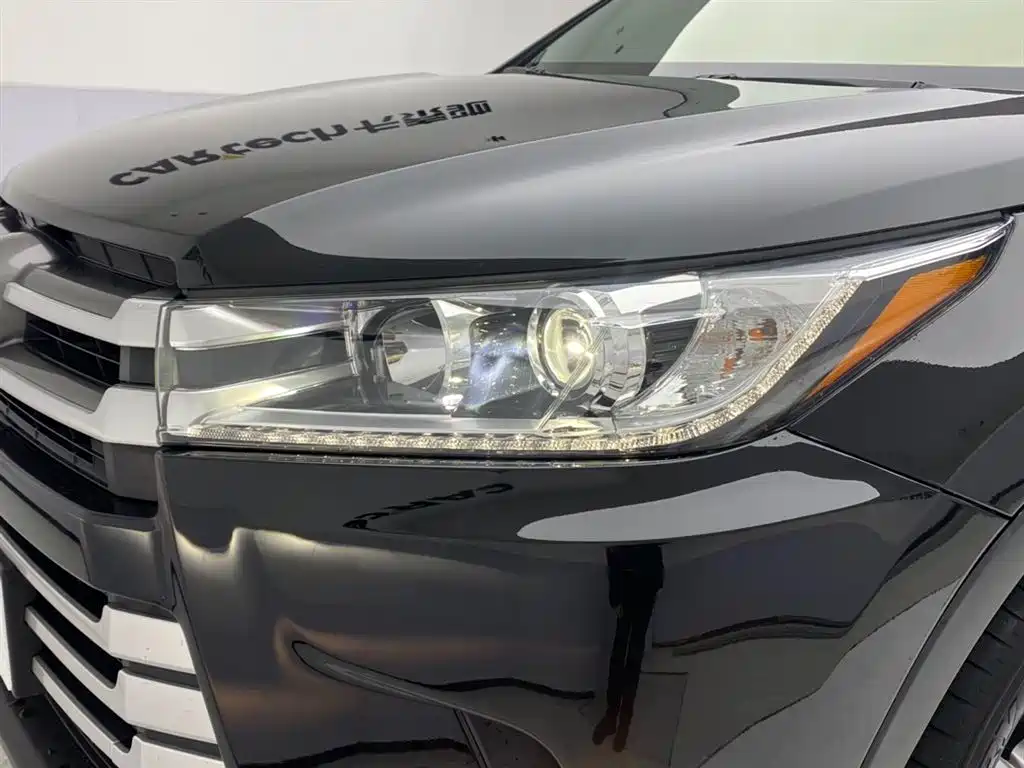 Toyota Highlander 2021 — фото 10