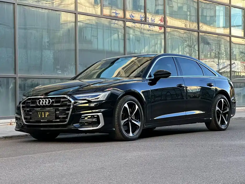 Audi A6L 2021 — фото 1