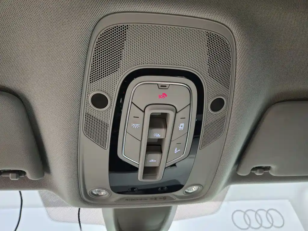 Audi Q5L 2022 — фото 20
