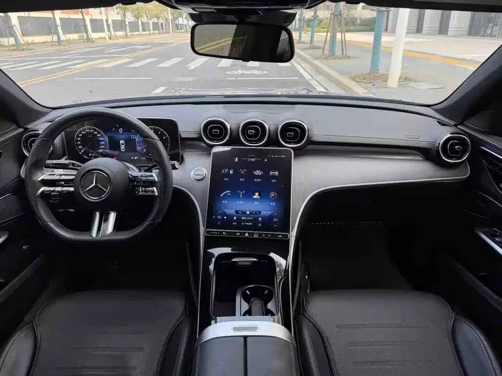 Mercedes-Benz C-Class 2022