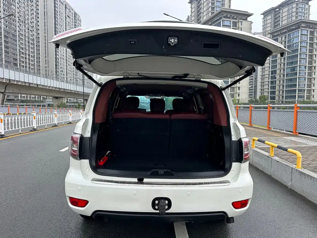 Nissan Patrol 2018 — фото 17
