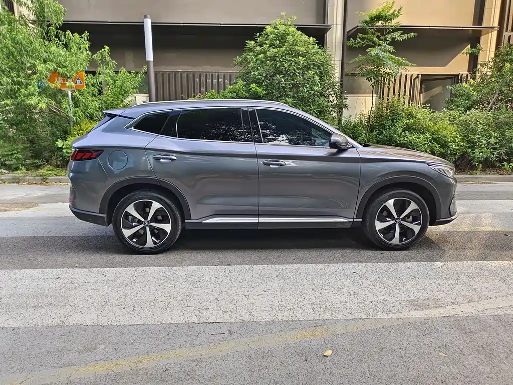 BYD PLUS New Energy 2023 — фото 3