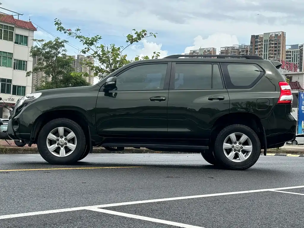 Toyota Prado 2014 — фото 14
