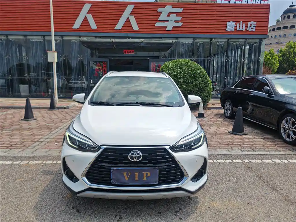Toyota Yaris L 2021