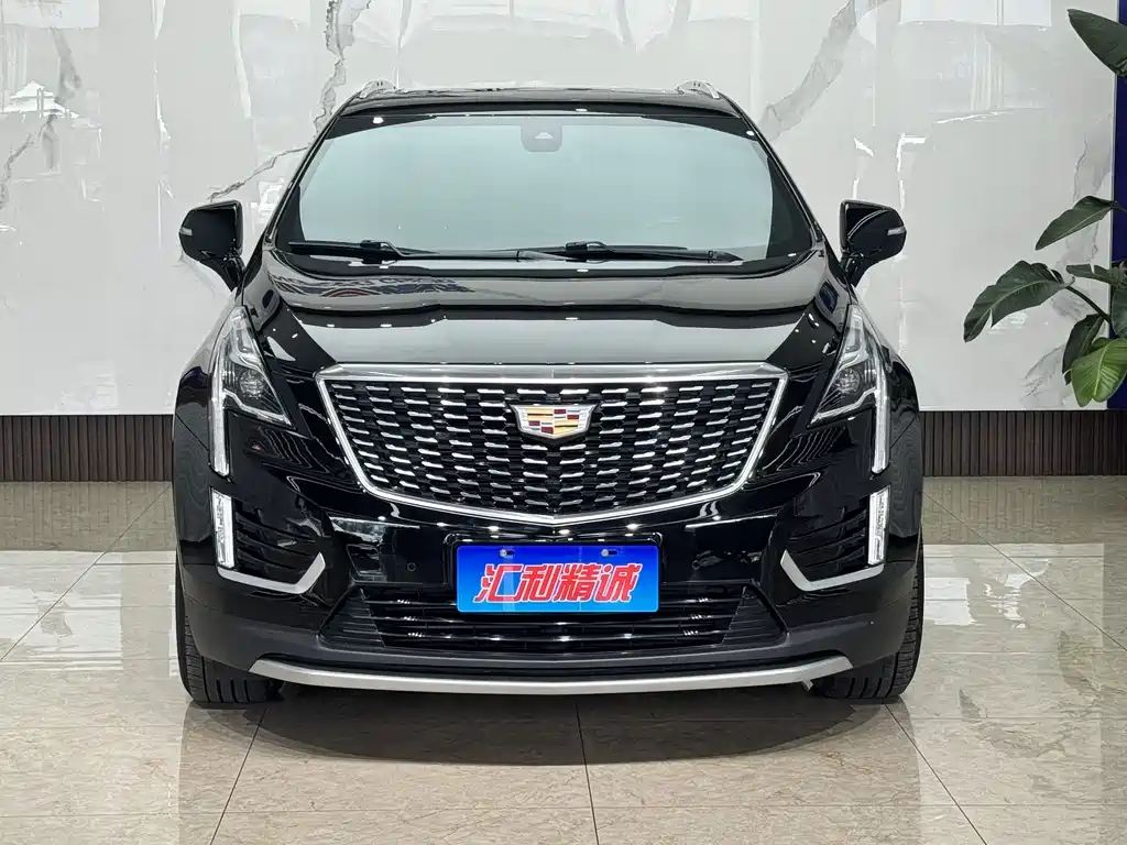 Cadillac XT5 2021 — фото 2