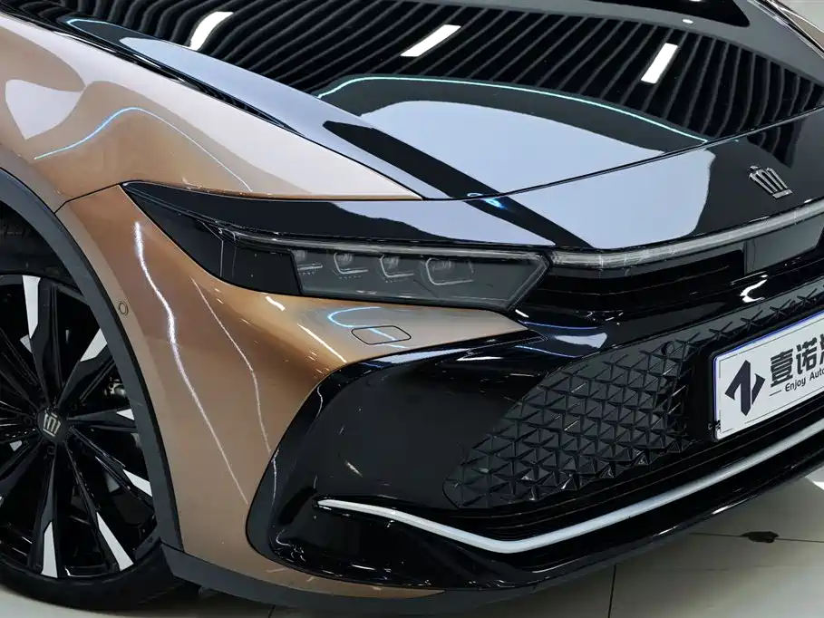 Toyota Crown SportCross 2024 — фото 11