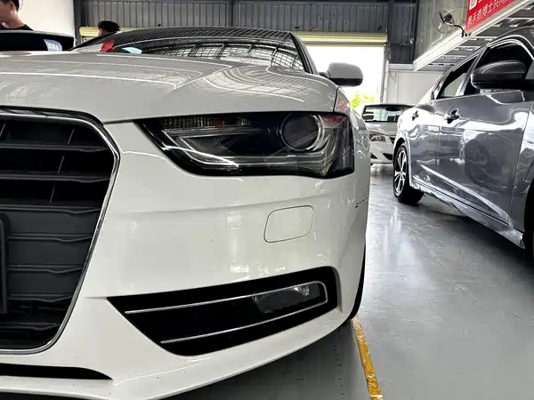 Audi A4L 2016