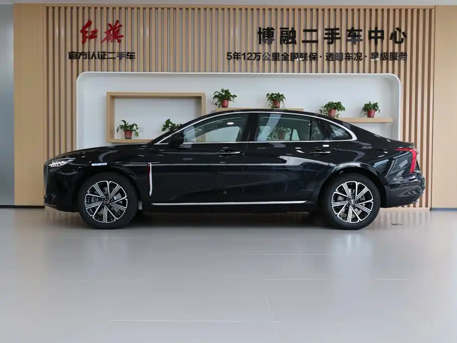 Hongqi H5 PHEV 2026 — фото 2