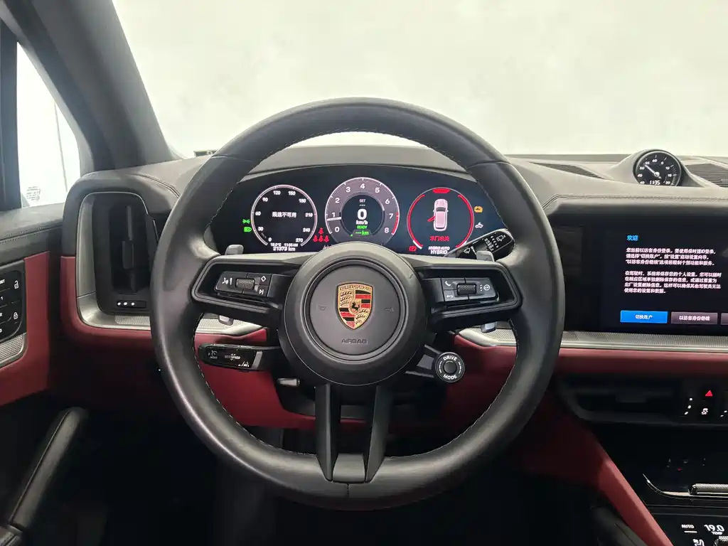 Porsche Cayenne Hybrid 2024 — фото 15