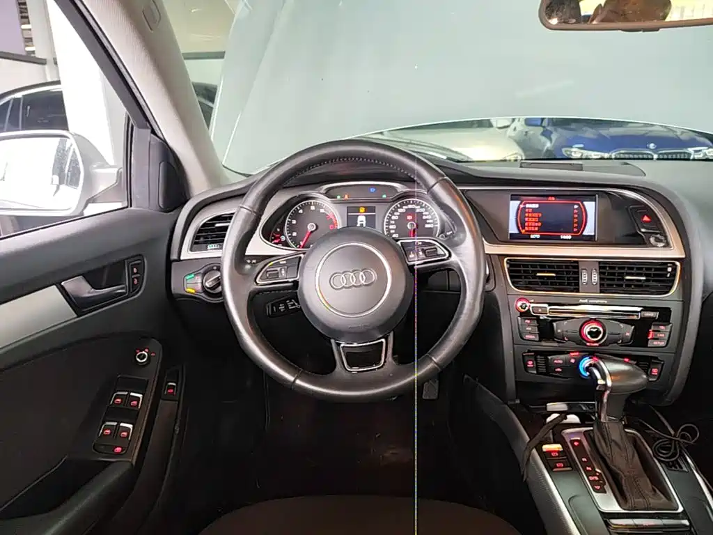 Audi A4L 2014 — фото 11