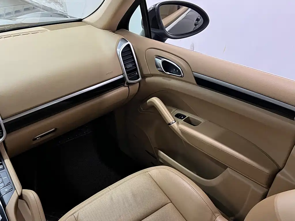 Porsche Cayenne 2014 — фото 12