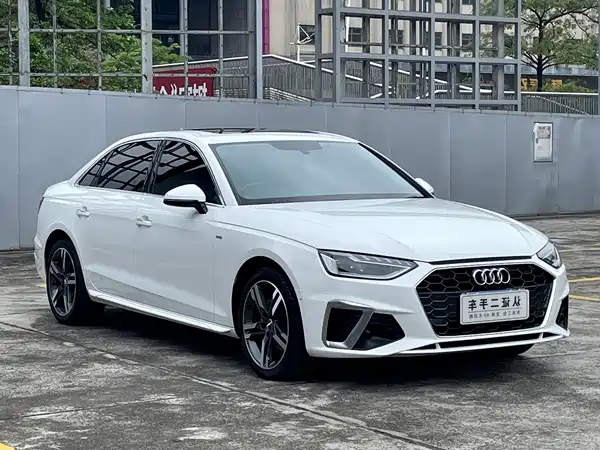 Audi A4L 2021