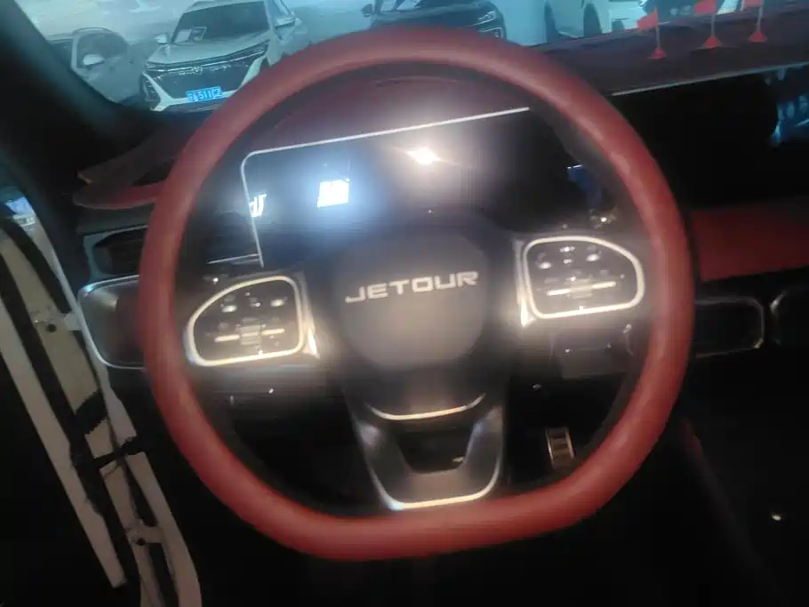 Jetour X70 PLUS 2022 — фото 15