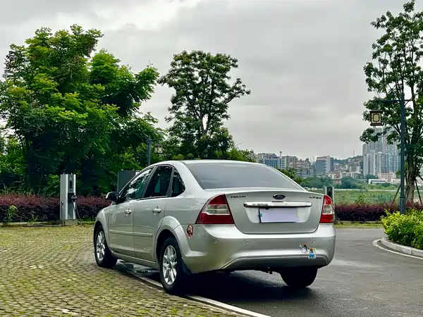 Ford Focus 2011