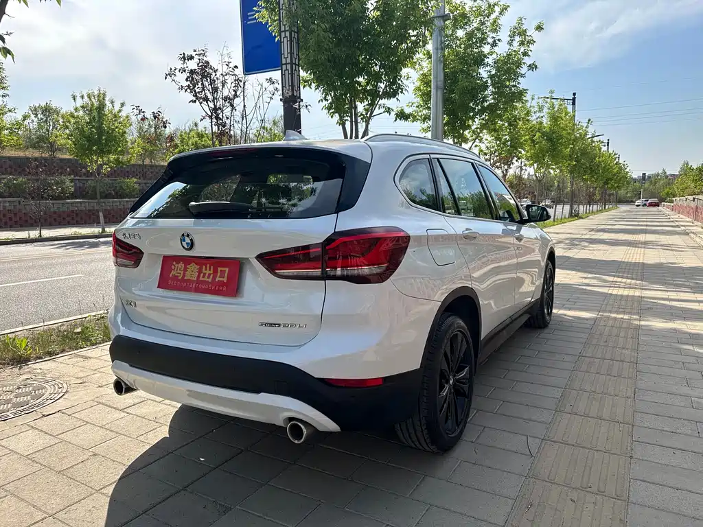 BMW X1 2022 — фото 9