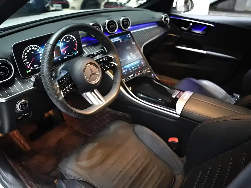 Mercedes-Benz C-Class 2023 — фото 6