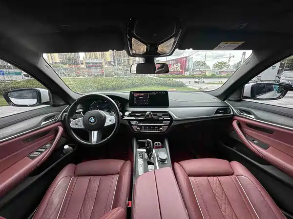 BMW 5 Series 2024