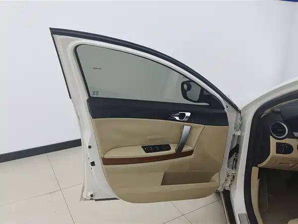 Roewe 550 2012