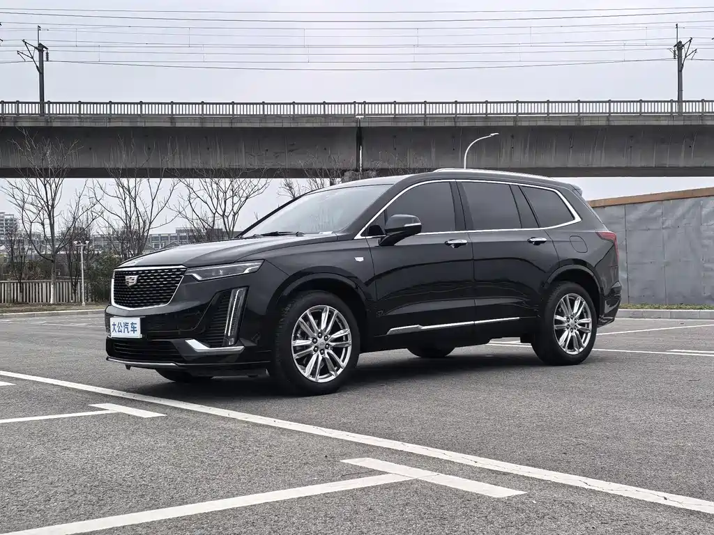 Cadillac XT6 2023 — фото 1
