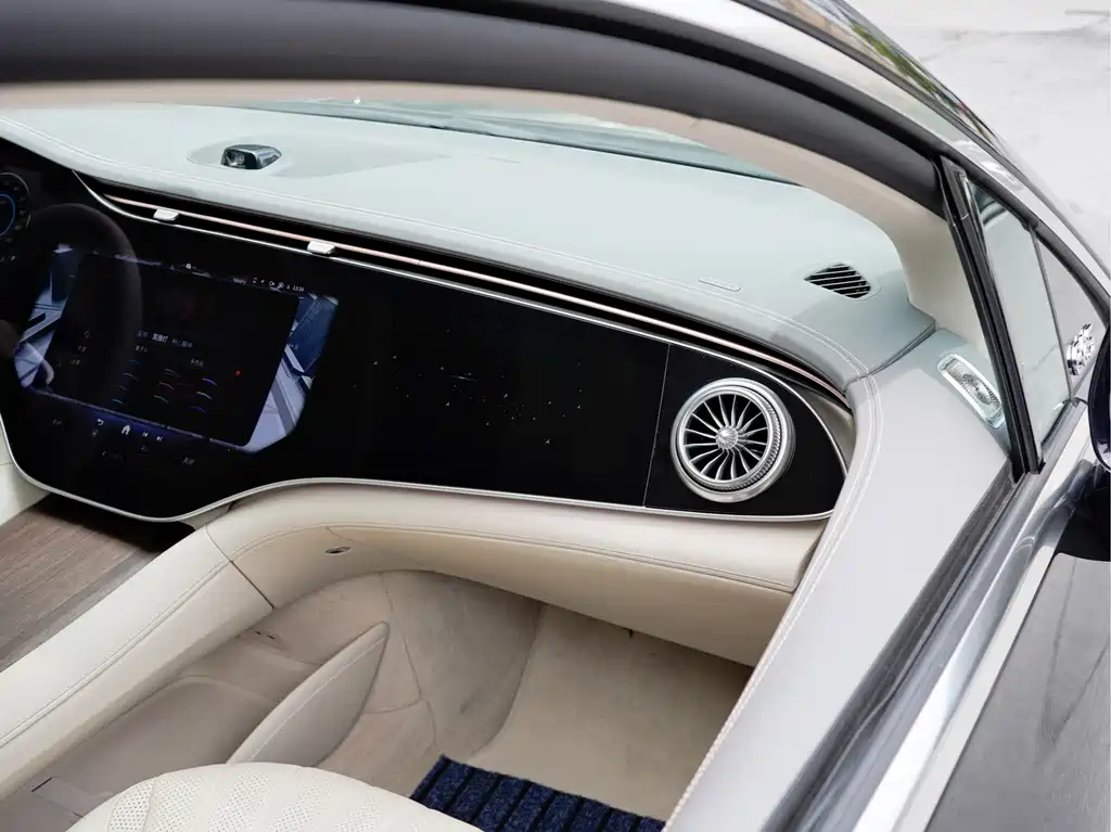 Mercedes-Benz EQS 2024 — фото 18