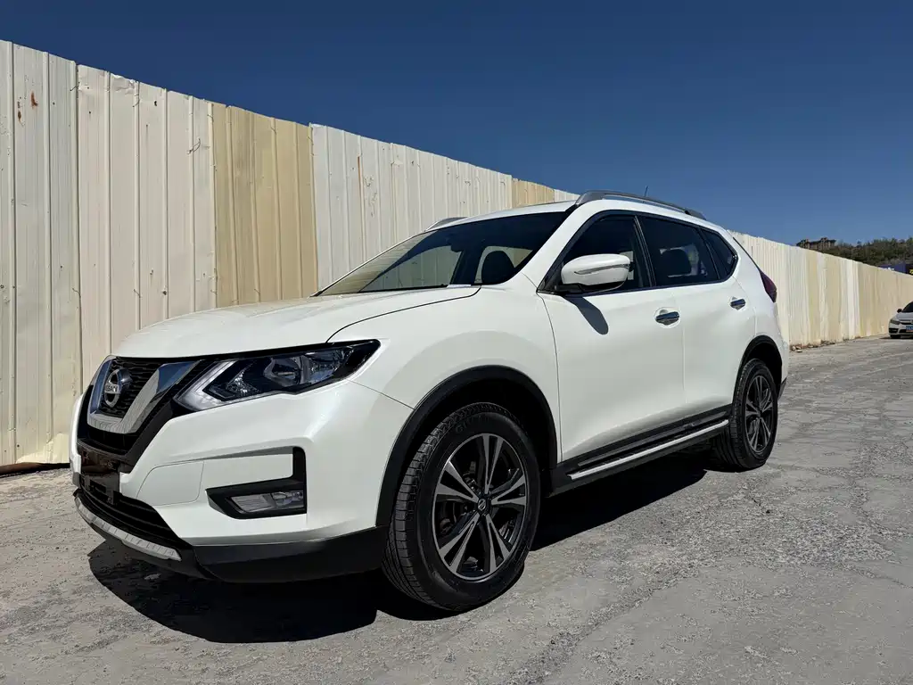 Nissan X-Trail 2017 — фото 3