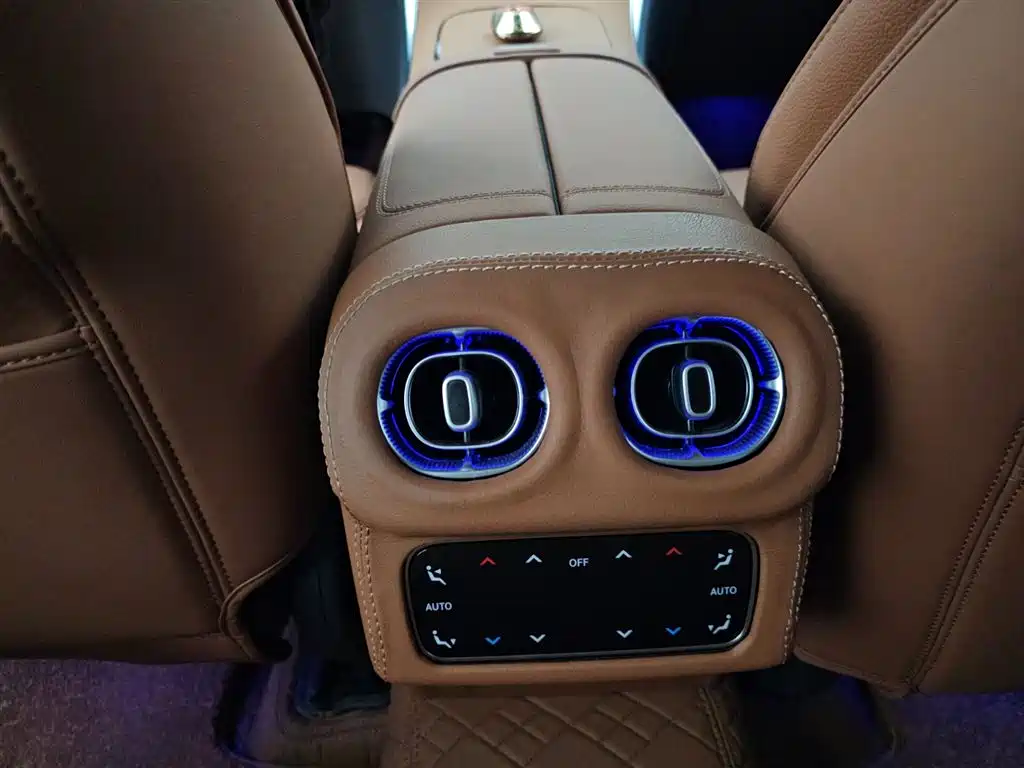 Mercedes-Benz GLC 2025 — фото 15