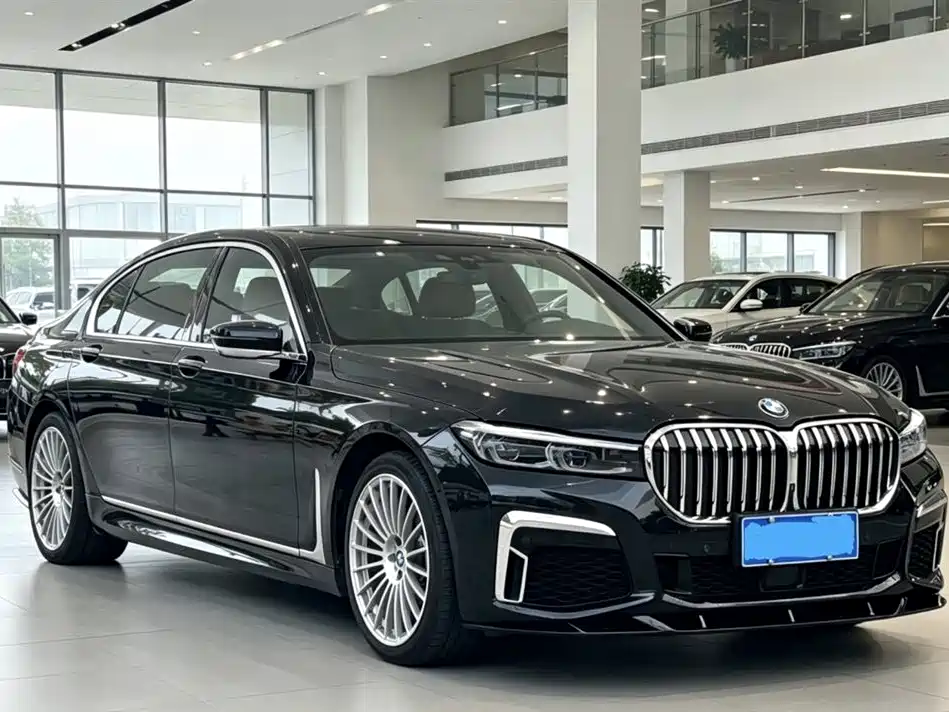 BMW 7 Series 2017 — фото 3
