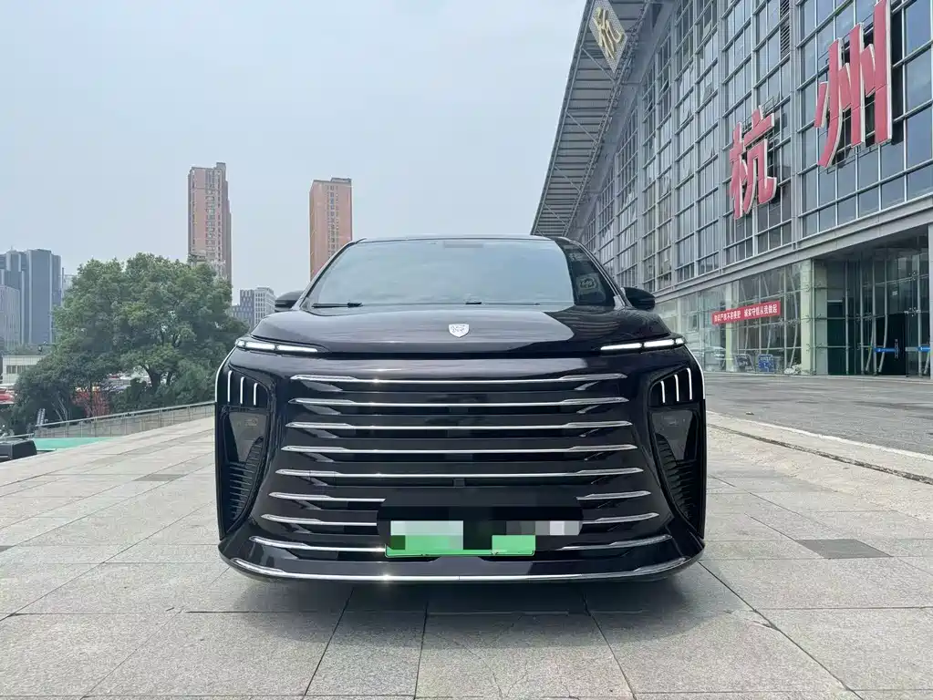 Fengxing Xinghai V9 2025