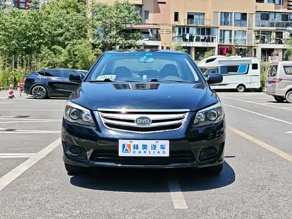 BYD L3 2012