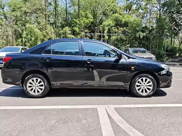 BYD L3 2012