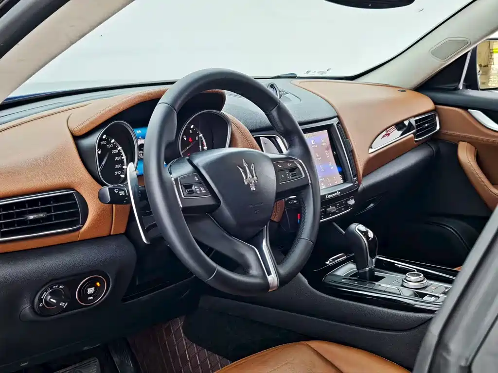 Maserati Levante 2018 — фото 4