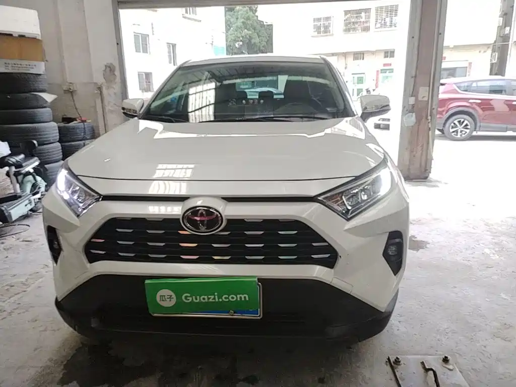 Toyota RAV4 2024