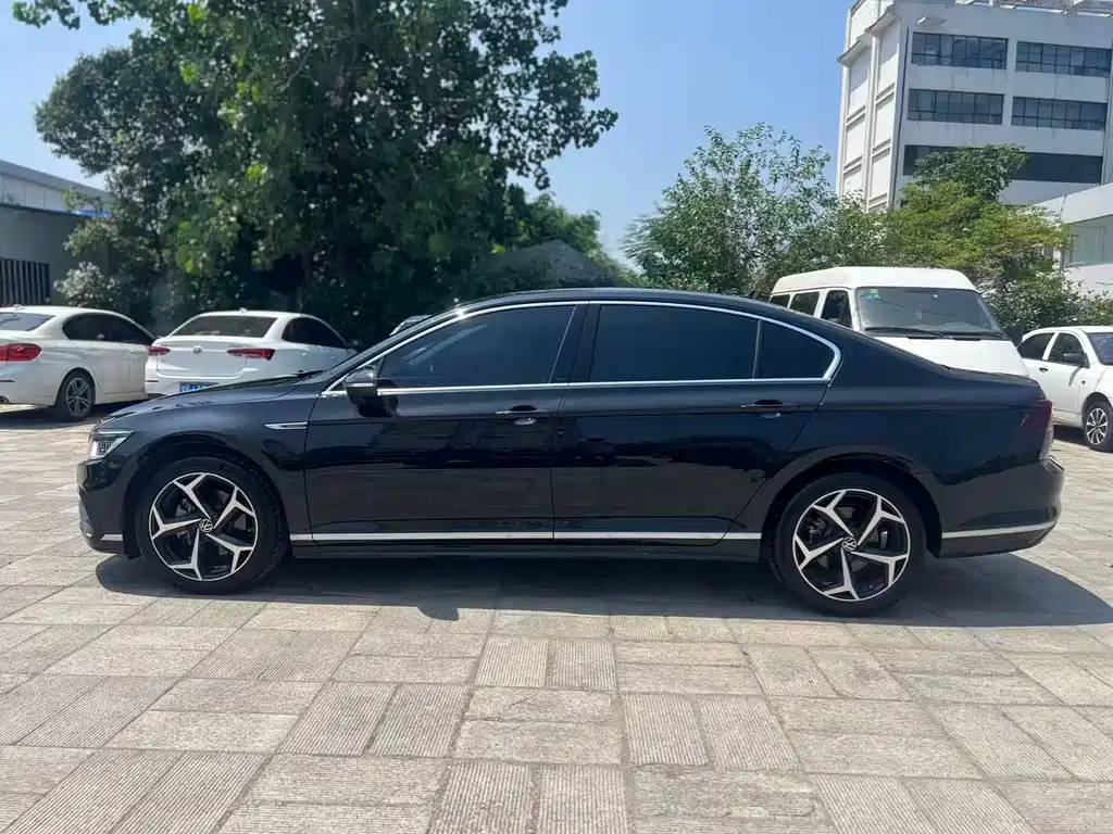 Volkswagen Magotan 2023