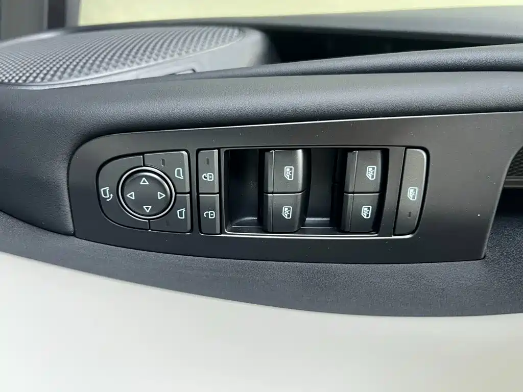 BYD Seal 06 2025 — фото 10