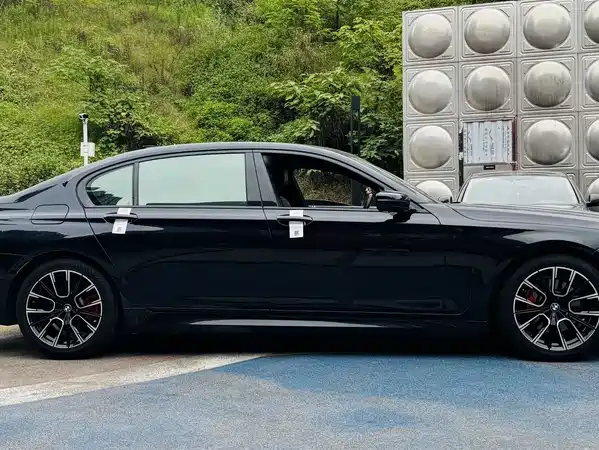 BMW 7 Series 2021