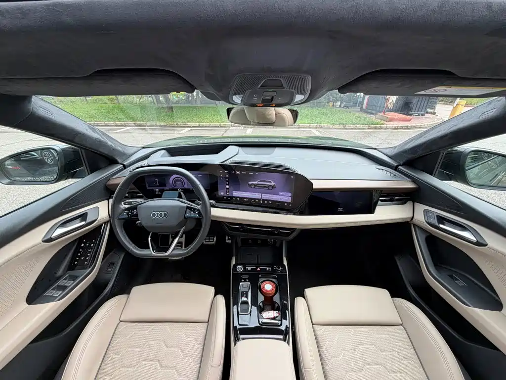Audi Q6L E-Tron 2025 — фото 22
