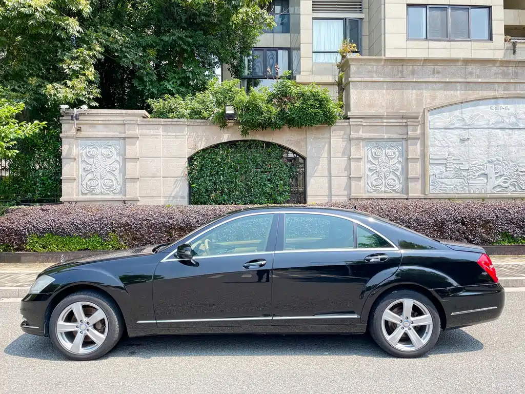 Mercedes-Benz S-Class 2010 — фото 4