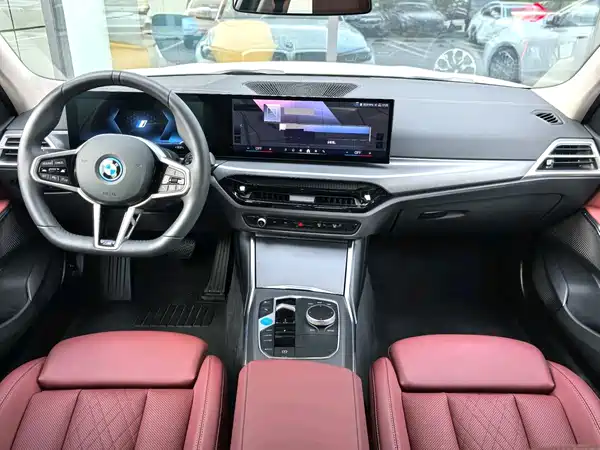 BMW i3 2025